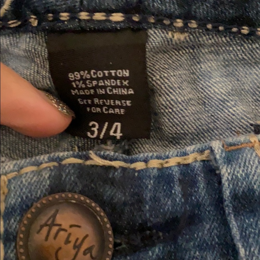 Aríya Jeans - Picture 5 of 9